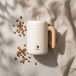 Homero Stainless Steel Automatic Stirring Mug with Wooden Handle - 420ml